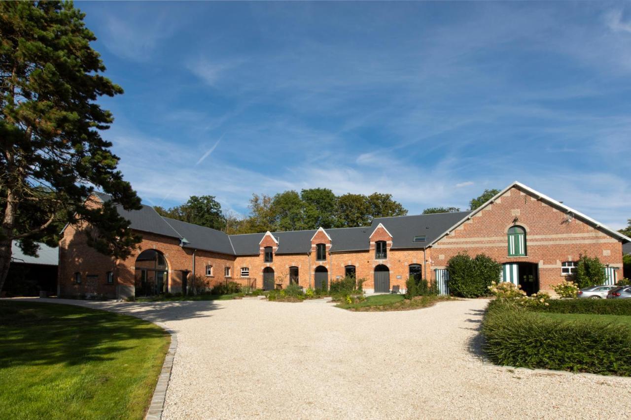 Aux Bois Dorés de la Ferme de sorval, animaux de la ferme, fitness Selvigny Esterno foto